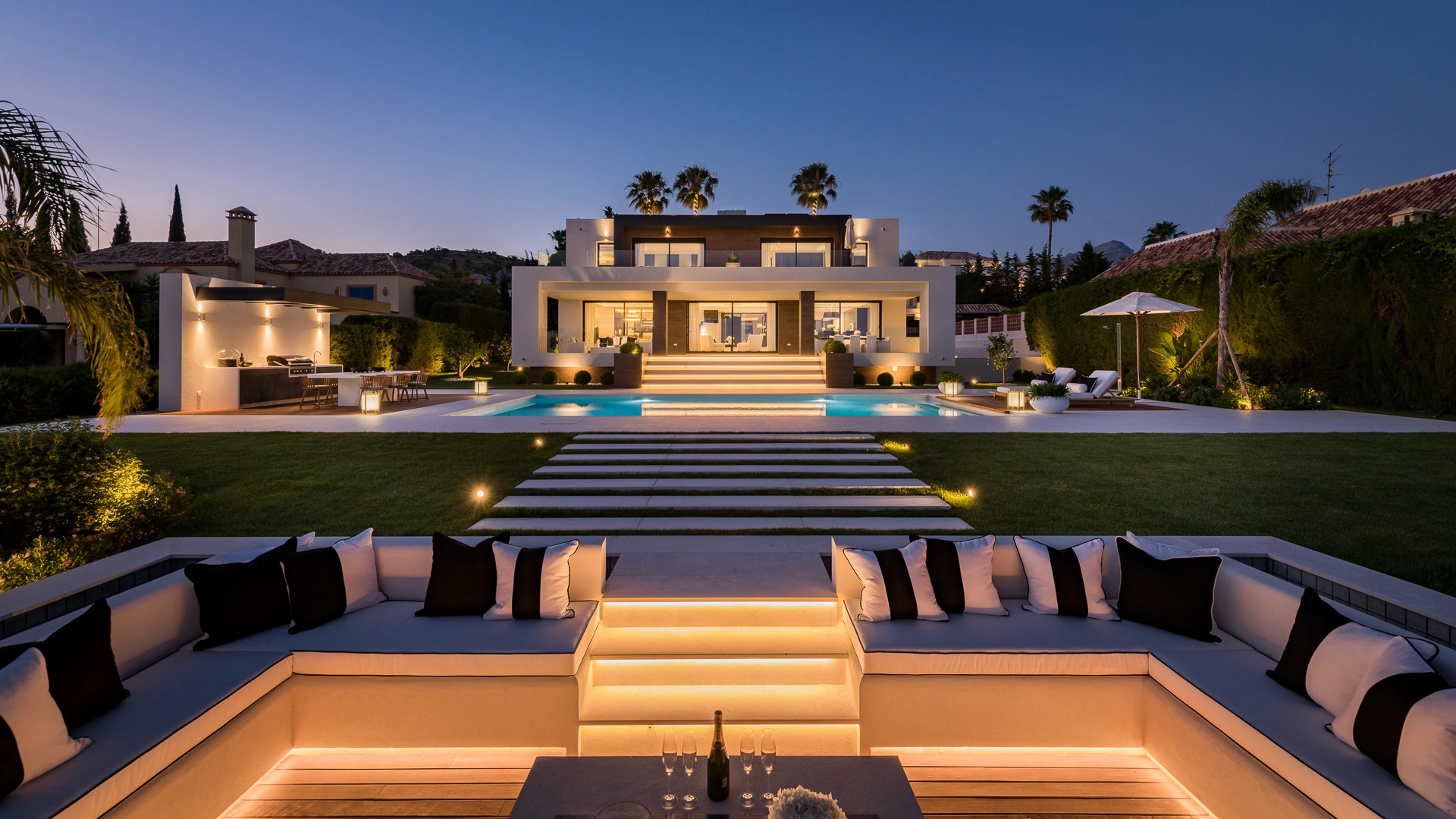 Villa Oak — Nueva Andalucía, Marbella